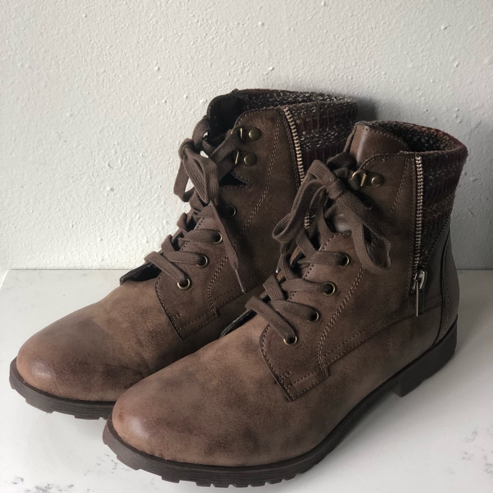 Women’s Brown Lace-Up Ankle Boots